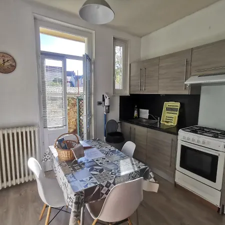 Appartement Location meublée vichy avec cour privative Extérieur photo
