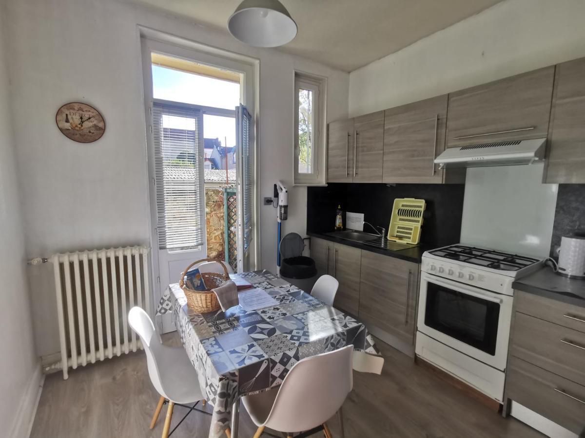 Location Meublée Avec Cour Privative Appartement *